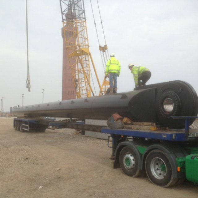 Port of Grimsby River Terminal – 35m booms
